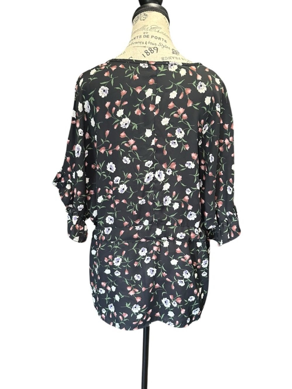 She + Sky Black Floral V-Neck Peplum Blouse - Picture 4 of 7
